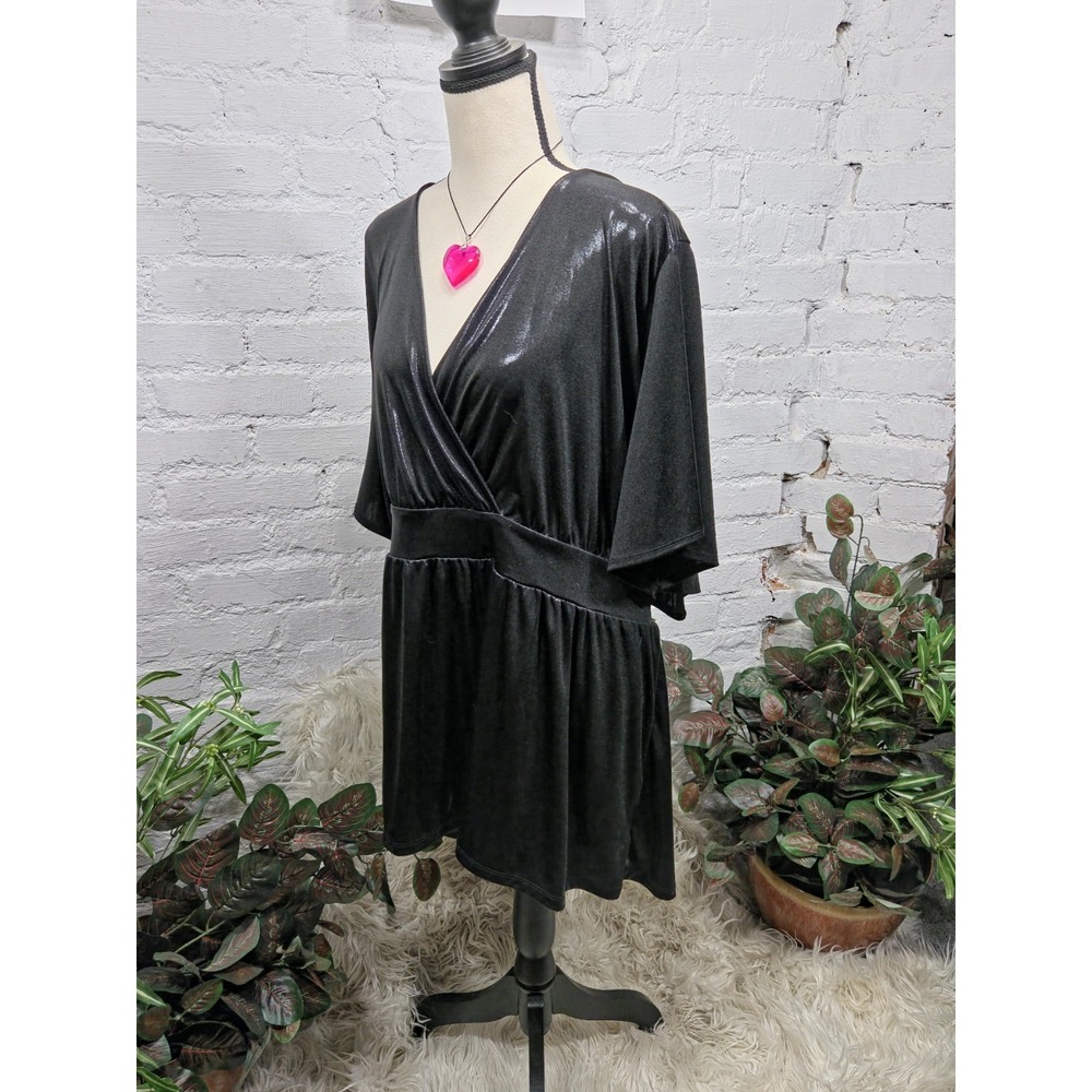 Torrid Black Liquid Shine Surplice Peplum Plus Top 5X NWT